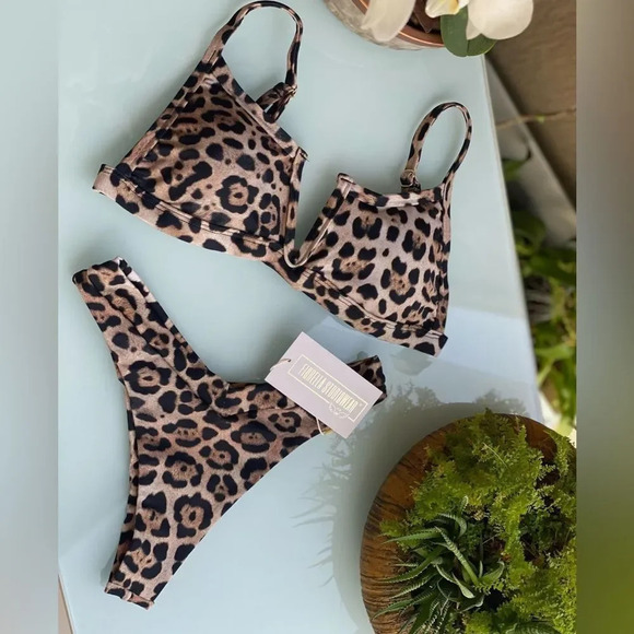 NEW Leopard Brazilian Bikini (Imported) - Picture 1 of 3